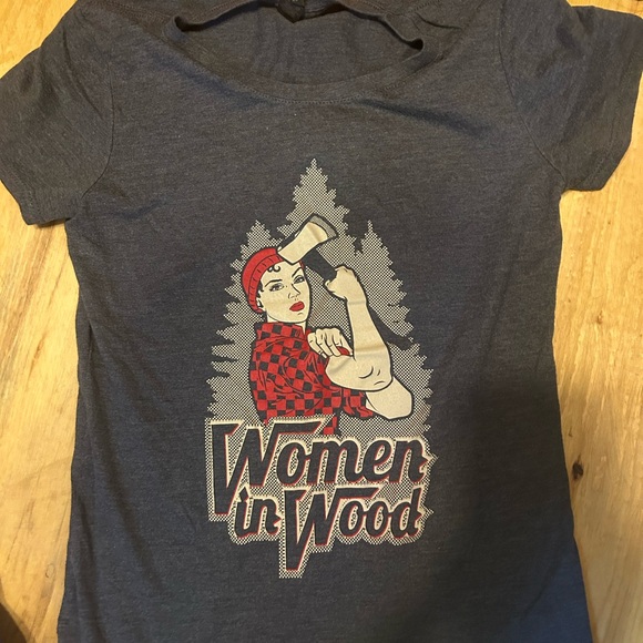 Cute women’s tee - Picture 1 of 1